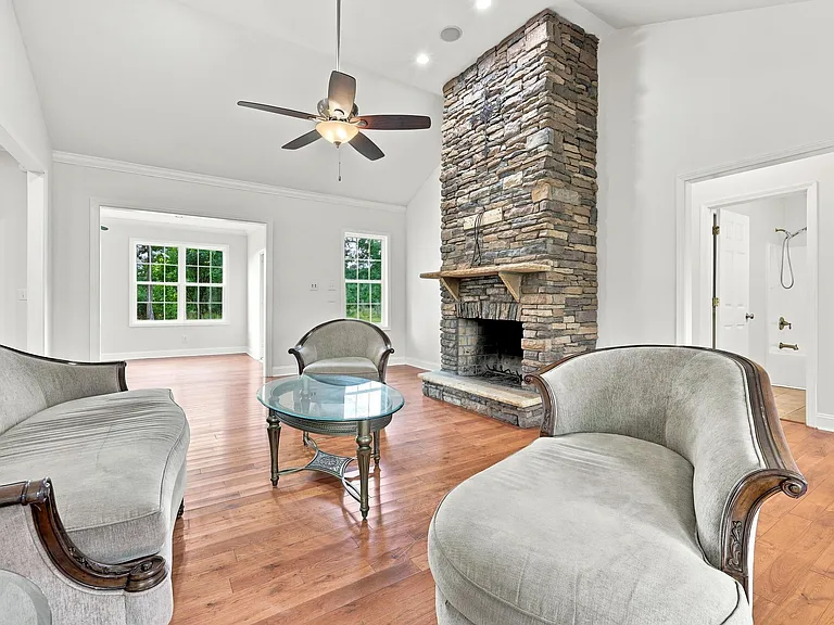 494 Asset Pkwy — Photo 19