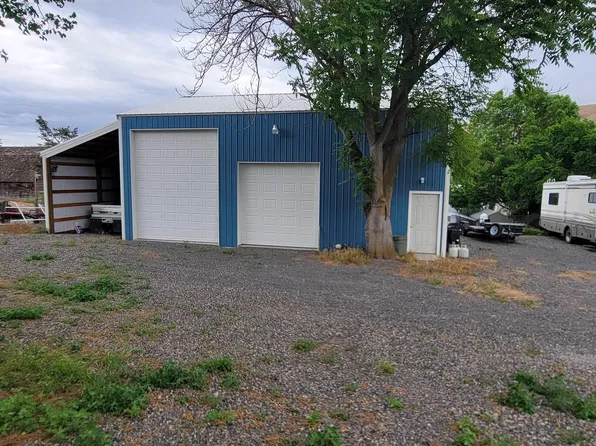 1303 4th St, Asotin, WA 99402
