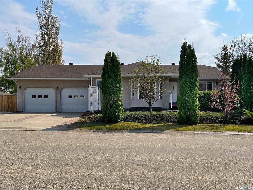 1st image of 599 Mahon Dr