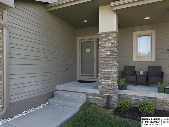 3rd image of 11715 S 110th Ave