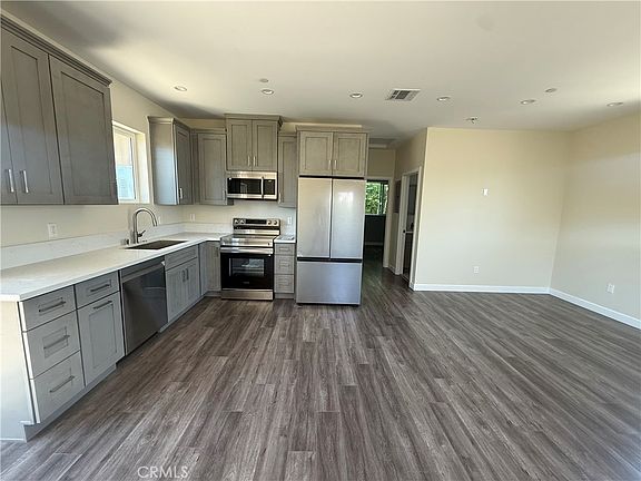 3rd image of 15362 1/2 Valerio St #1/2