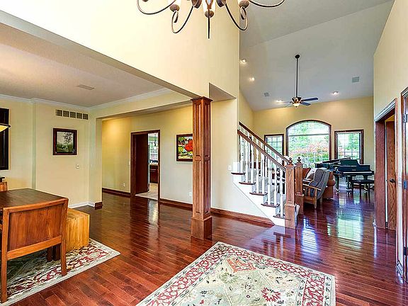 5th image of 4831 Blackhawk Trail Ct