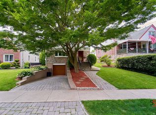 104 7th St, New Rochelle, NY 10801