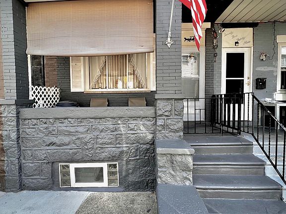 3rd image of 2537 S American St