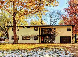 810 Highland Dr, Lawrence, KS 66044