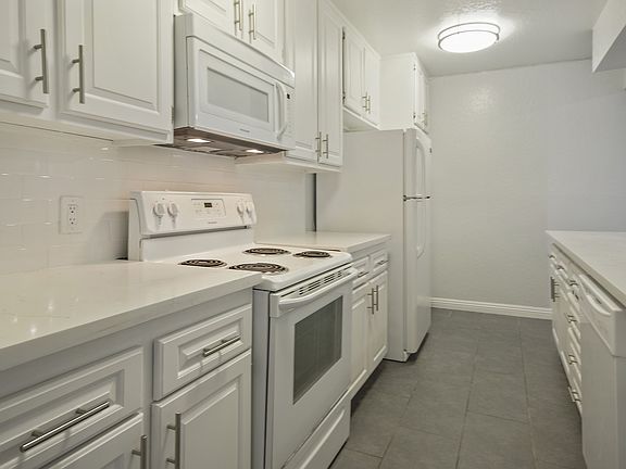 2nd image of 600 E Olive Ave APT 209