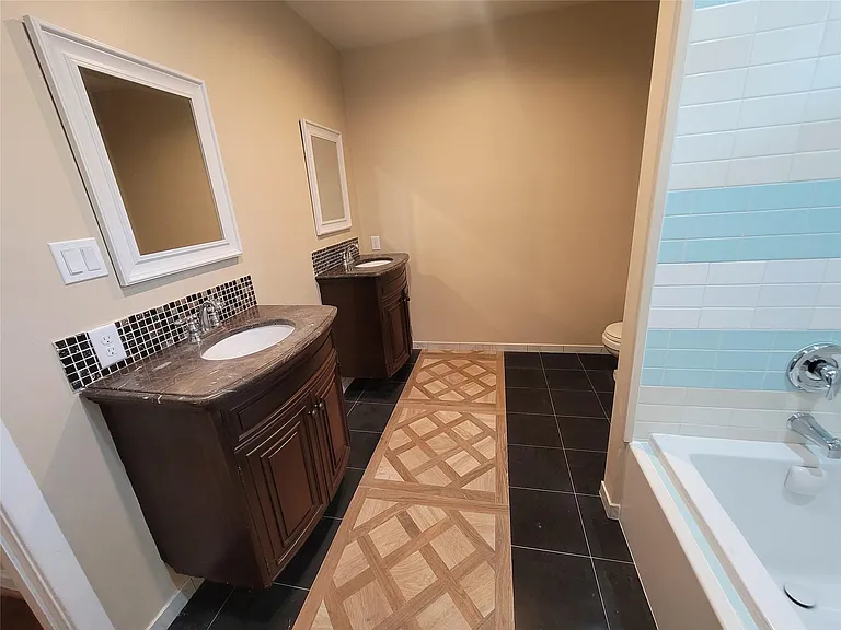 9718 Pine Lake Dr — Photo 8