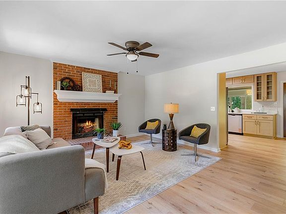 2nd image of 4661 Spring Ridge Dr