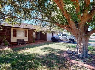 1024 NW 22nd St, Moore, OK 73160