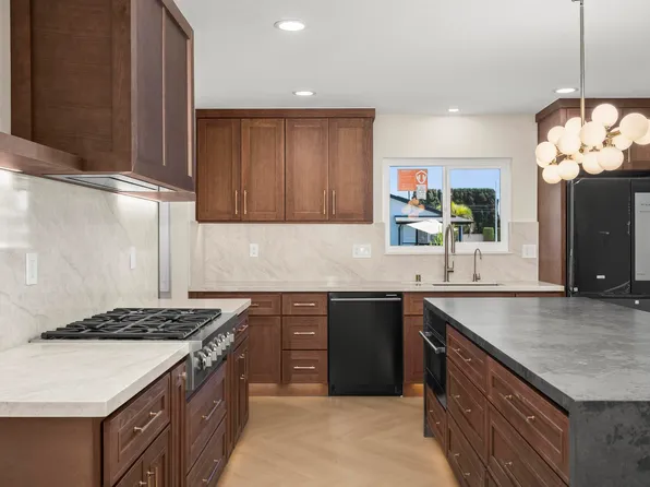 9433 Geranium Cir, Fountain Valley, CA 92708