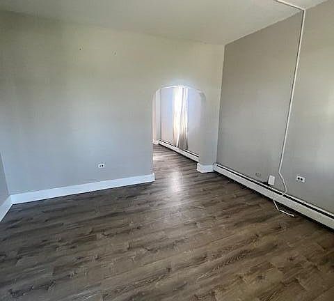 2nd image of 24-26 Blair St