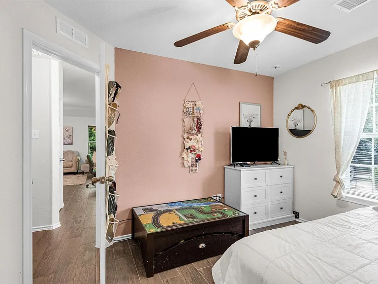 1700 Fall Forest Ct — Photo 28