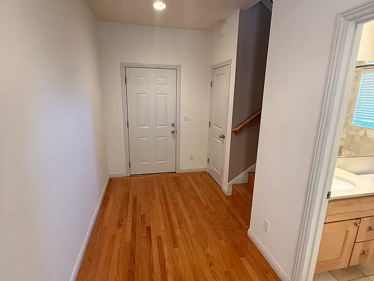 4028 Reinhardt Dr — Photo 7