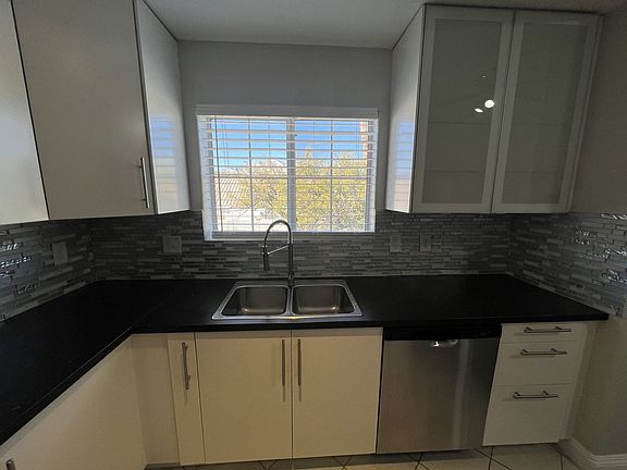 3rd image of 10552 Pine Pointe Ave APT 201