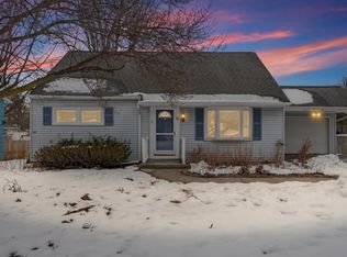 51 Caroline Dr, Rochester, NY 14624