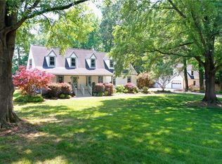 301 Windlesham Dr, Chesapeake, VA 23322