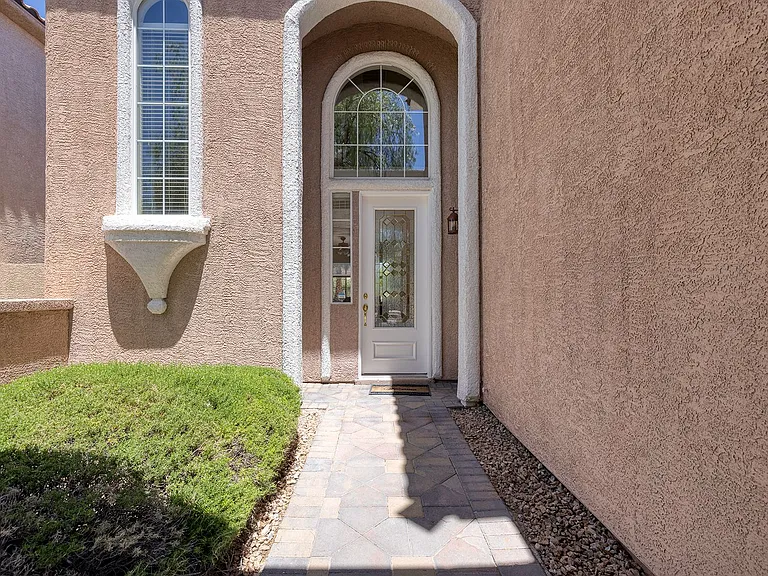 10226 Sourwood Ave — Photo 5