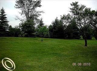 3rd image of 282 Mansfield Dr