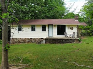 3024 Low Gap Rd, Ozark, AR 72949