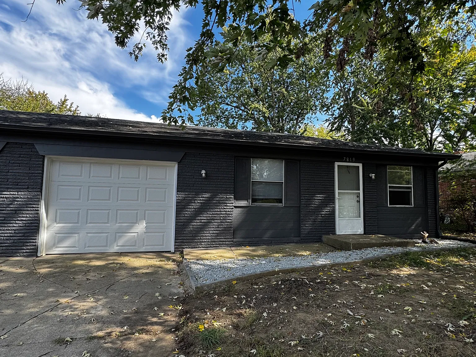 3 bed, 1.5 bath, 1100 sqft, $1,450 — Photo 1