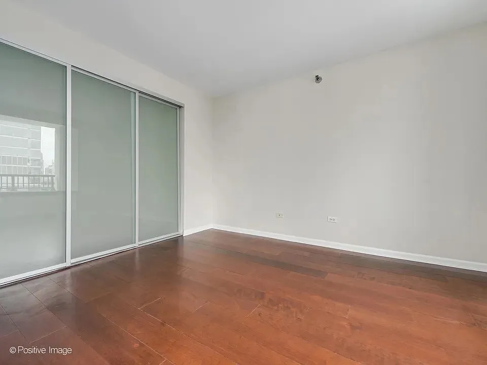 345 N La Salle Dr #2705