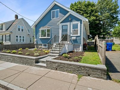 100 Keith St, West Roxbury, MA, 02132