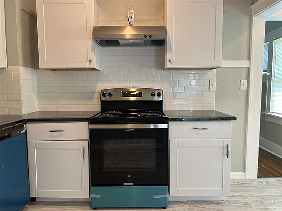 5th image of 1433 NE 15th St