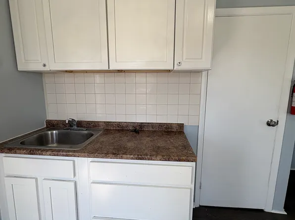 11 Mitchell St #1, West Orange, NJ 07052