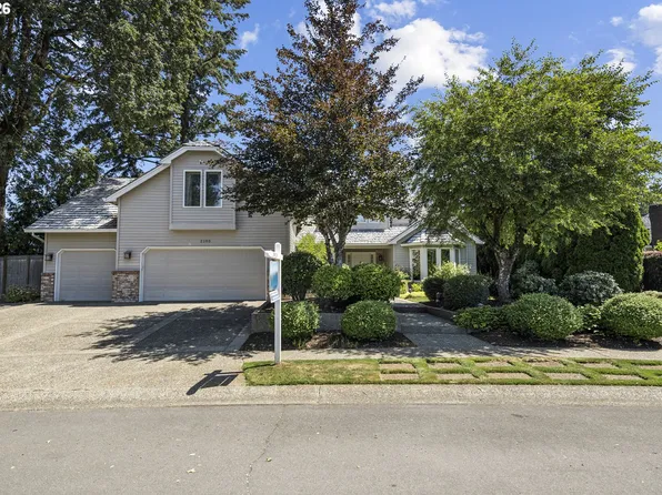 2105 Club House Dr, West Linn, OR 97068