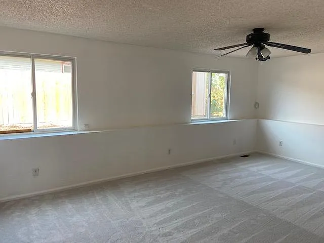 91 Red Oak Ct — Photo 17