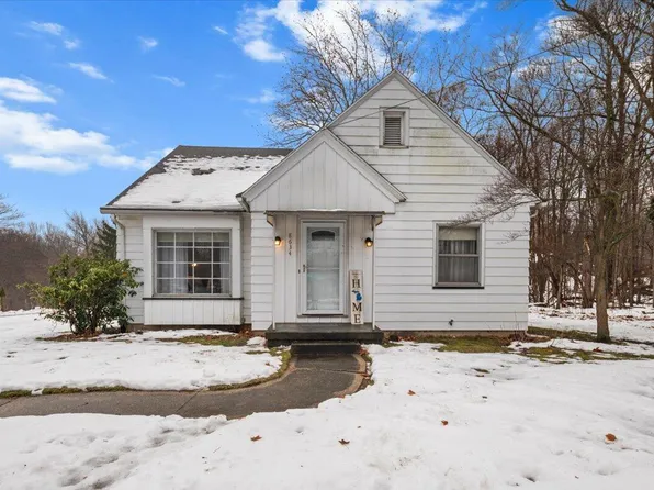 8634 Division Ct SE, Byron Center, MI 49315