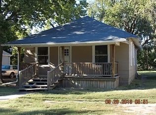 620 E 8th St, Newton, KS 67114