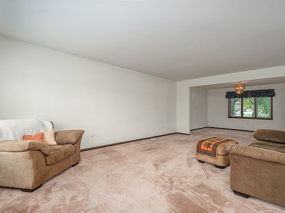 4th image of 14450 S Mallard Ln