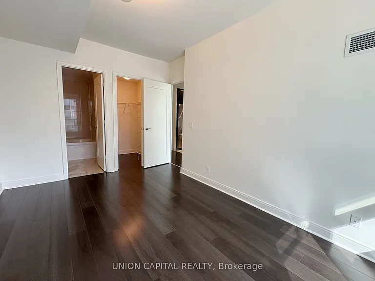825 Church St #312 — Photo 8
