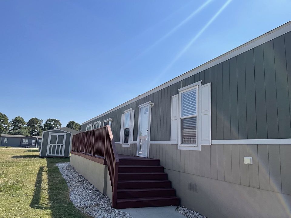 2nd image of 920 Century Plaza Dr #98