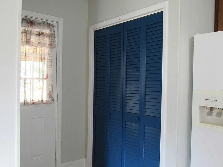 1401 Brown Ave — Photo 9