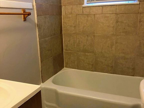 4th image of 1245 Euclid Ave SE APT 3