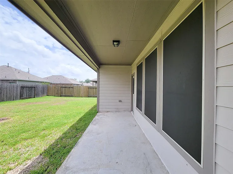 15611 Jackie Robinson Rd — Photo 40