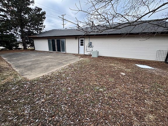4th image of 7315 Cumberland Dr