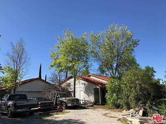 3rd image of 5900 Winnetka Ave