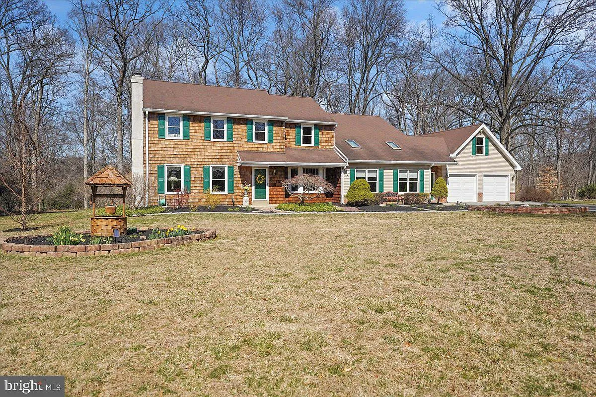 413 Dean Dr photo 1