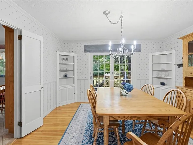 131 Taylor Rd — Photo 13