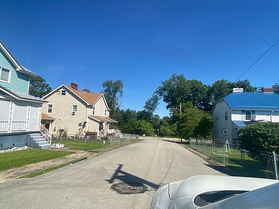 4th image of 3308 3rd St
