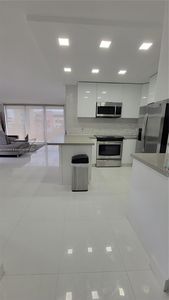 9500 W Bay Harbor Dr APT 3H, Bay Harbor Islands, FL, 33154
