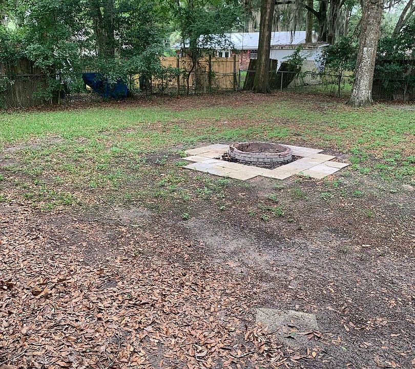 1st image of 1234 NW Labonte Ln
