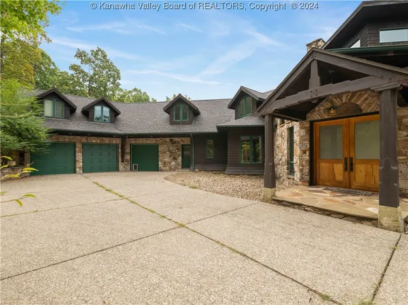 3300 Hillpoint Dr, Charleston, WV 25302