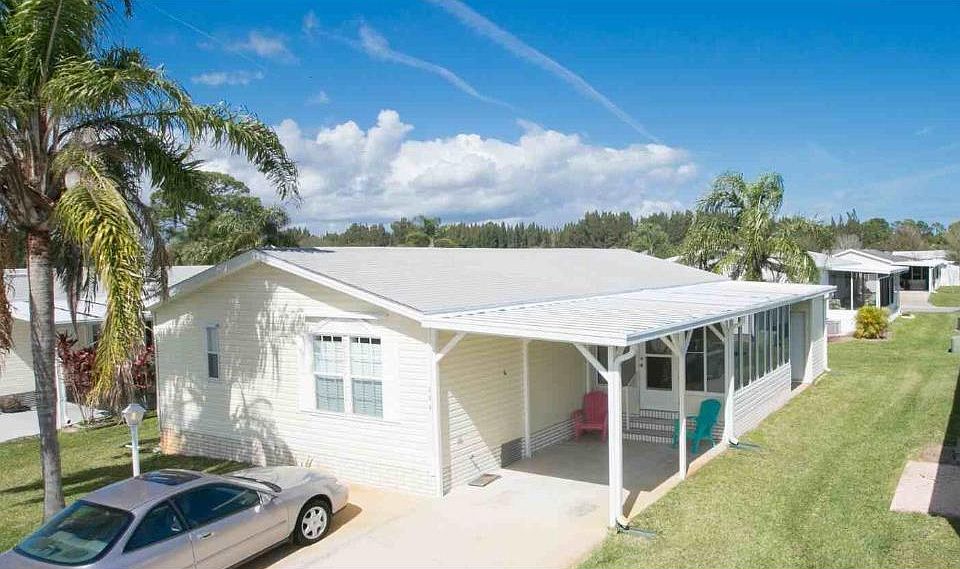 1st image of 330 Avocado Dr