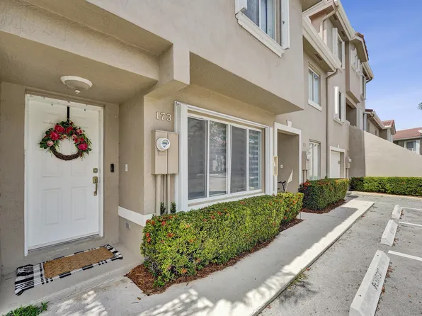 173 Riviera Circle, Weston, FL 33326