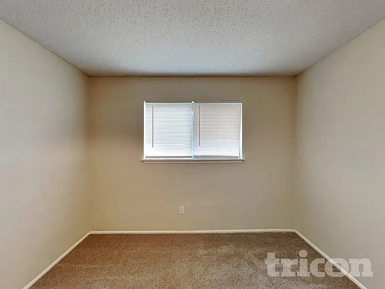 13622 Oak Breeze — Photo 11