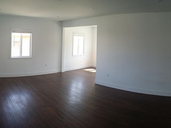 4th image of 1539 Brockton Ave APT 8